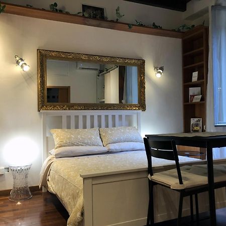 Appartamento Brera Vip Spotlight - Brera - Duomo - Castello Sforzesco - Lanza Metro M2 Milano Esterno foto